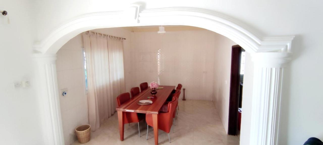 Dulaa Deema Residence Brufut Heights Tranquil Экстерьер фото