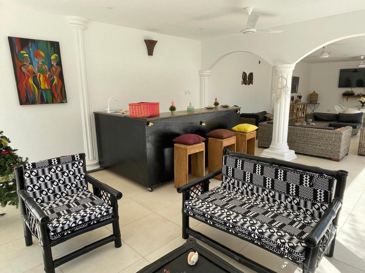 Dulaa Deema Residence Brufut Heights Tranquil Экстерьер фото