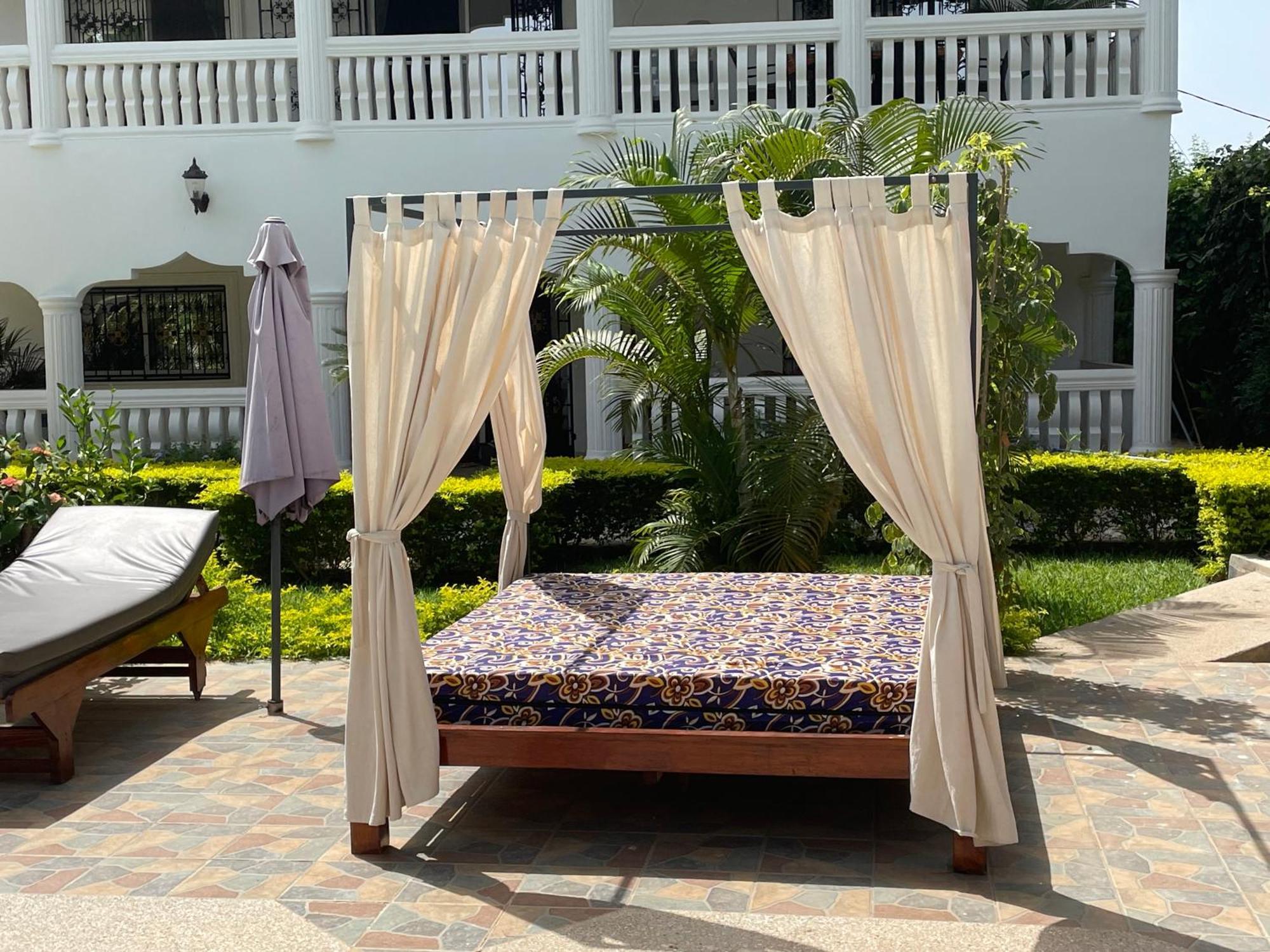 Dulaa Deema Residence Brufut Heights Tranquil Экстерьер фото